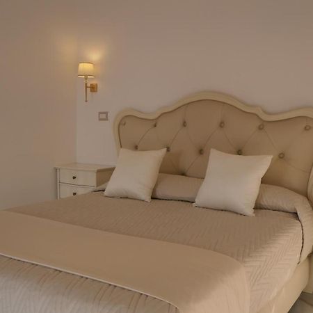 La Vigna Del Vento Bed and Breakfast Casola di Napoli Exteriör bild
