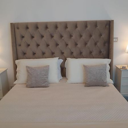 La Vigna Del Vento Bed and Breakfast Casola di Napoli Exteriör bild