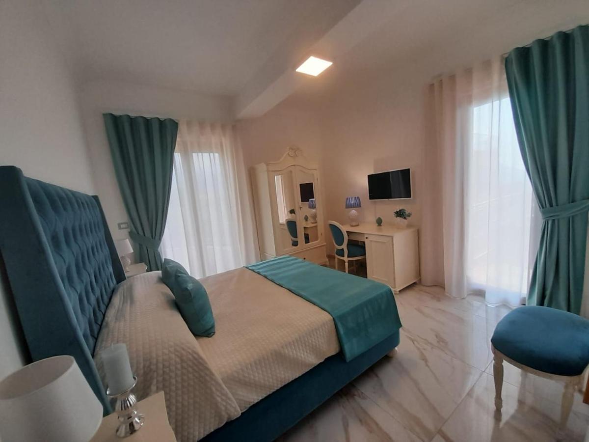 La Vigna Del Vento Bed and Breakfast Casola di Napoli Exteriör bild