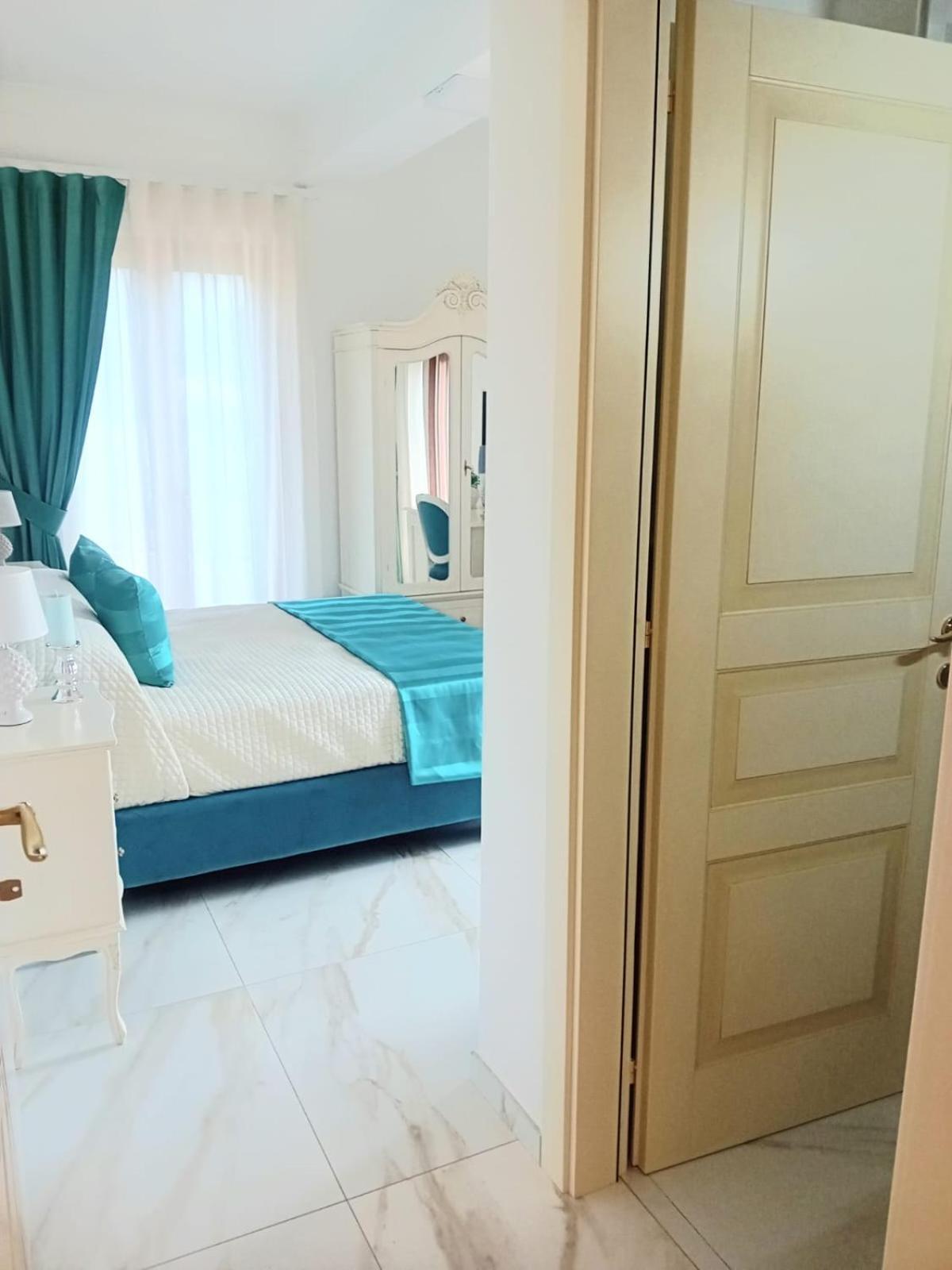 La Vigna Del Vento Bed and Breakfast Casola di Napoli Exteriör bild