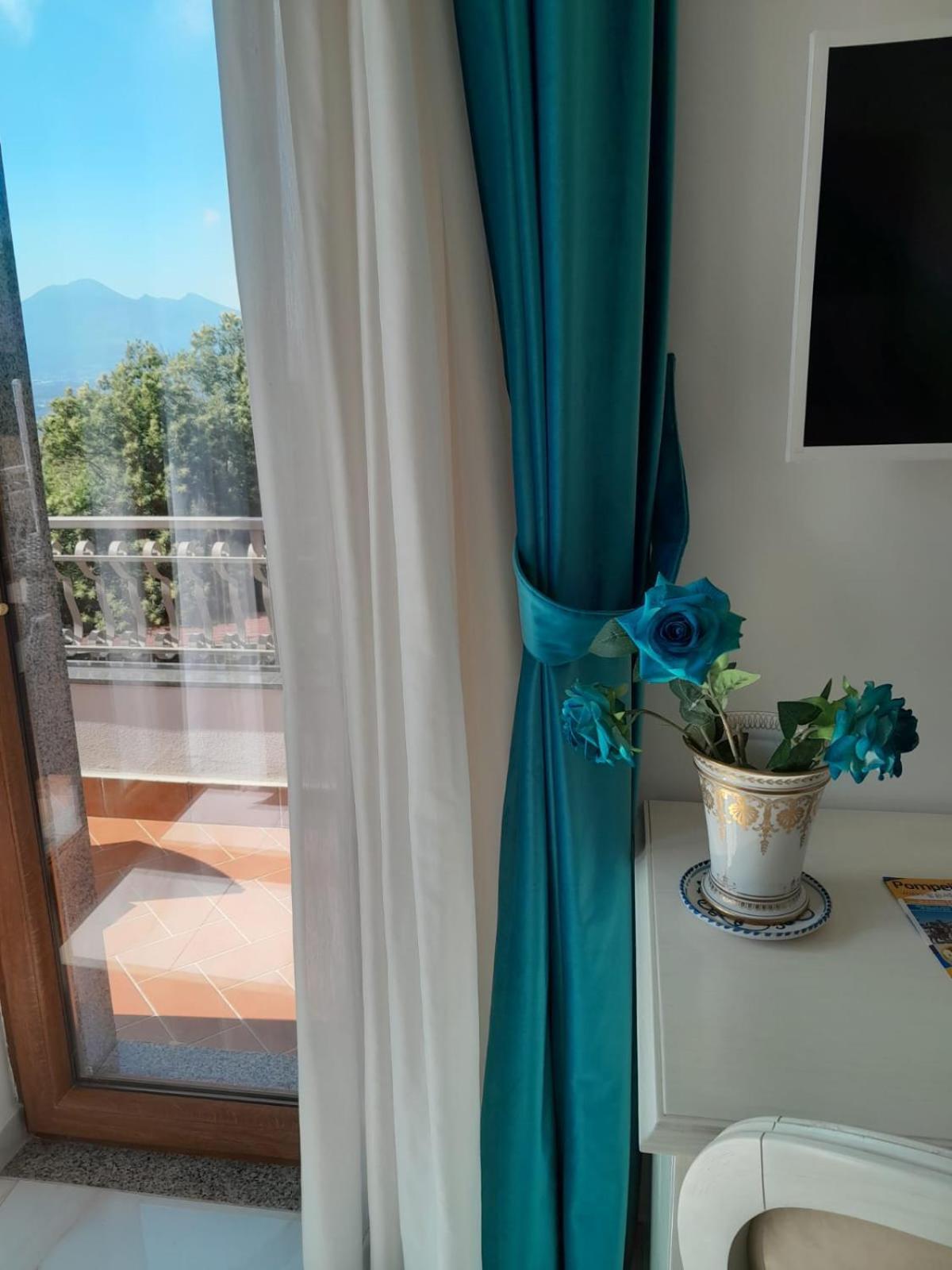La Vigna Del Vento Bed and Breakfast Casola di Napoli Exteriör bild