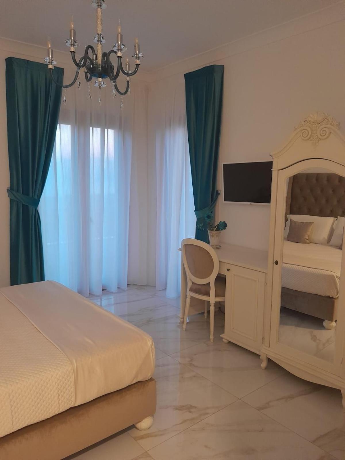 La Vigna Del Vento Bed and Breakfast Casola di Napoli Exteriör bild
