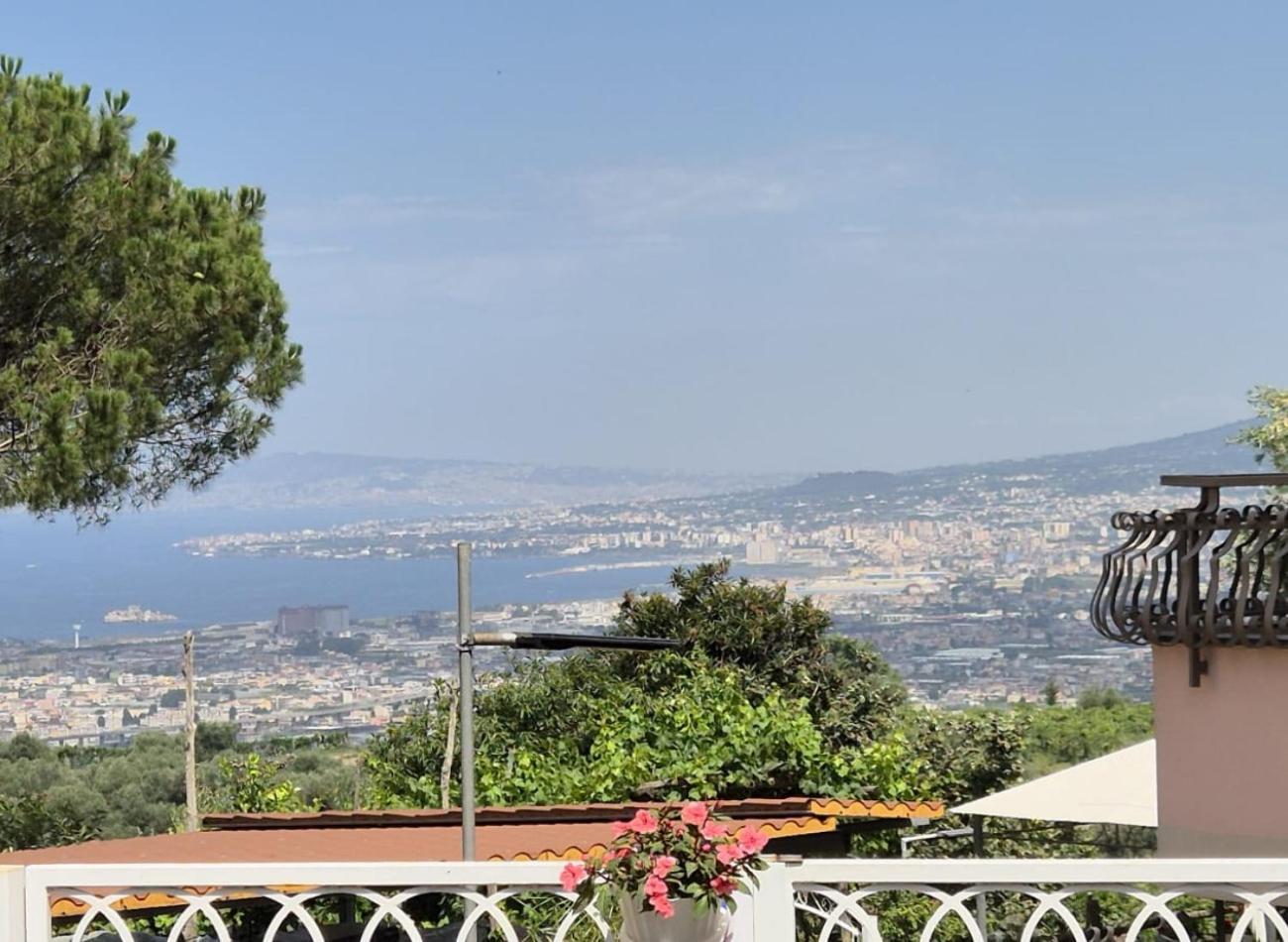 La Vigna Del Vento Bed and Breakfast Casola di Napoli Exteriör bild
