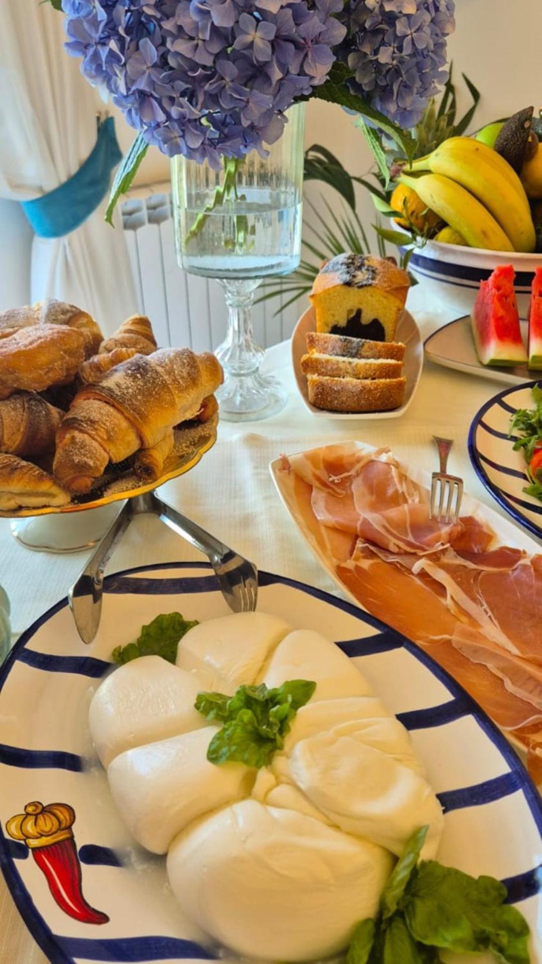 La Vigna Del Vento Bed and Breakfast Casola di Napoli Exteriör bild